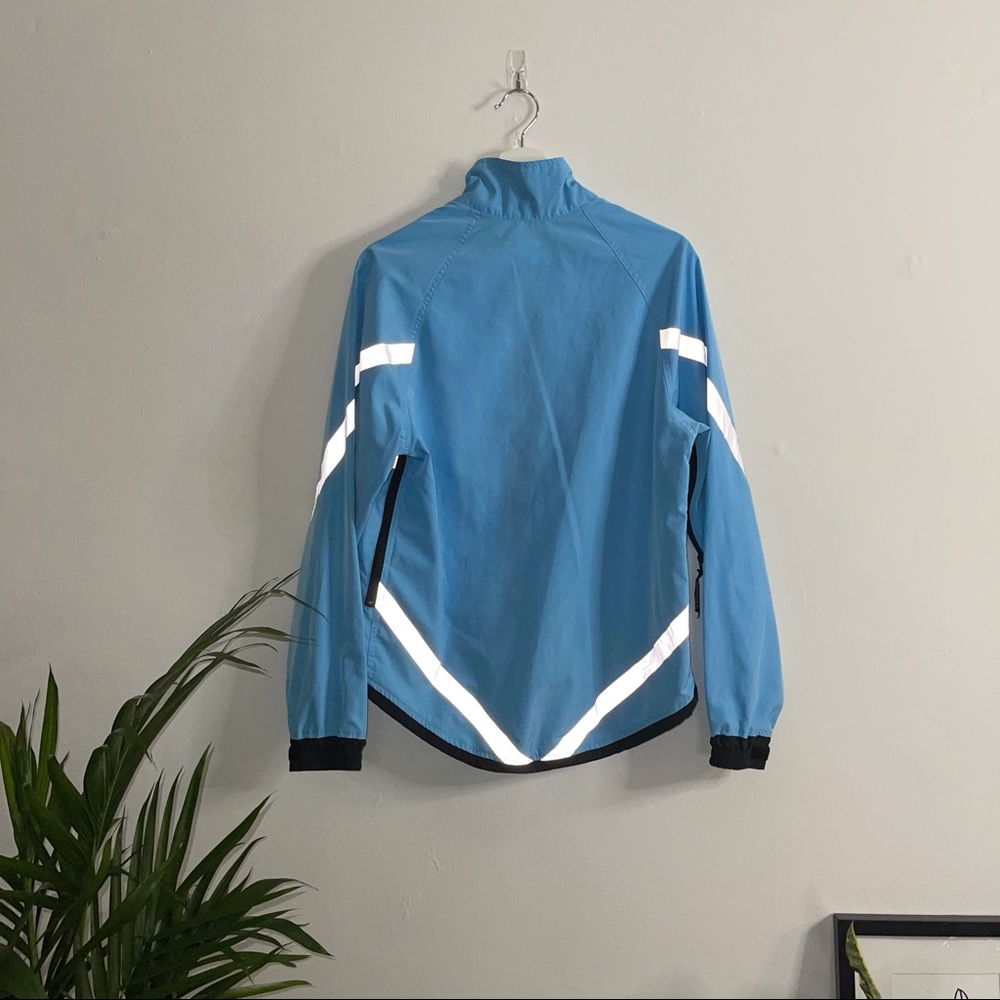 Running Room Jacket - Picture 3 of 3